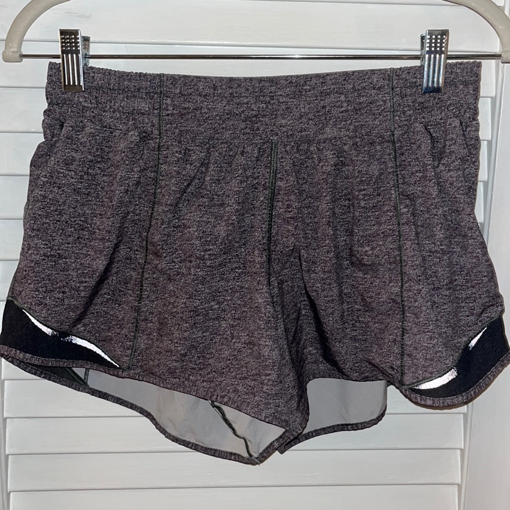 Lululemon Hotty Hot Low Rise Short